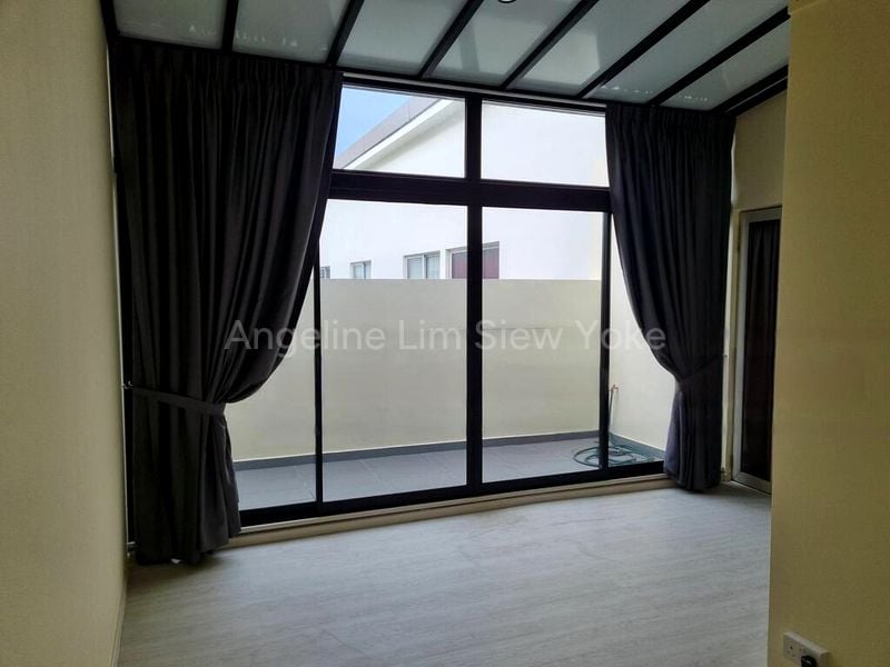2 Bed Condo for Sale in  Urban Lofts - Image 2