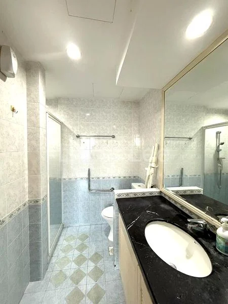 4 Bed Condo for Sale in  Northoaks - Image 6