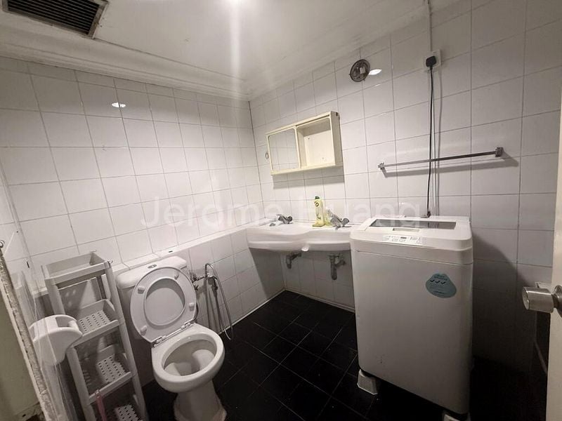 Master Room (Condo) for Rent in  The Plaza - Image 3