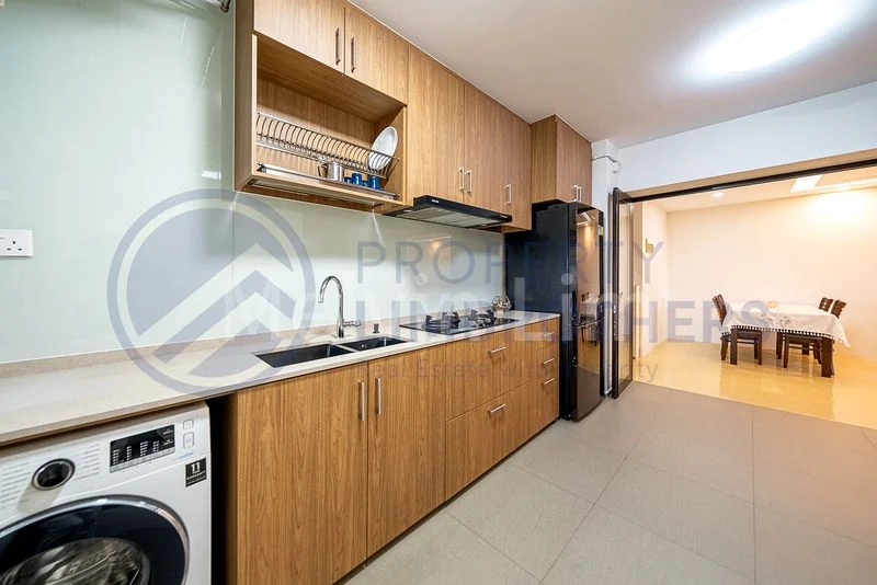 4 Room (4A) HDB for Sale in  49 Strathmore Avenue - Image 9