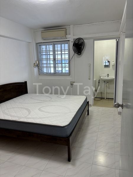 3 Room (3STD) HDB for Rent in  147 Serangoon North Avenue 1 - Image 7