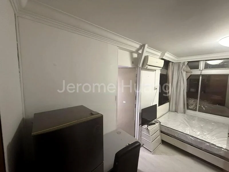 Master Room (Condo) for Rent in  The Plaza - Image 5