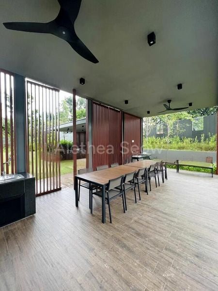 2 Bed Condo for Sale in  Shunfu Road - Image 3