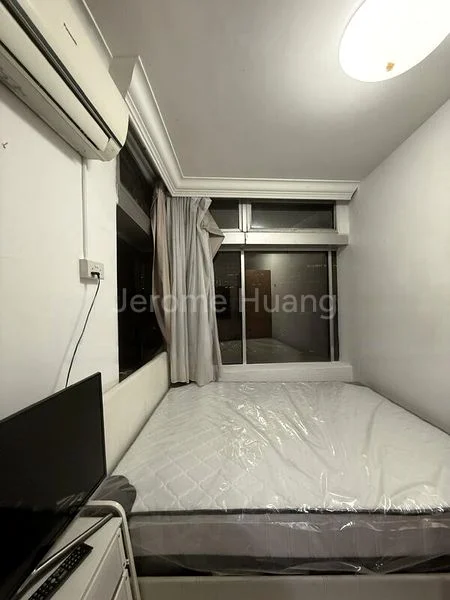 Room (Condo) for Rent in  The Plaza - Image 6