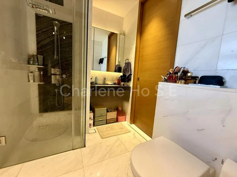 1 Bed Condo for Sale in  Marina One/ The Heart - Image 3