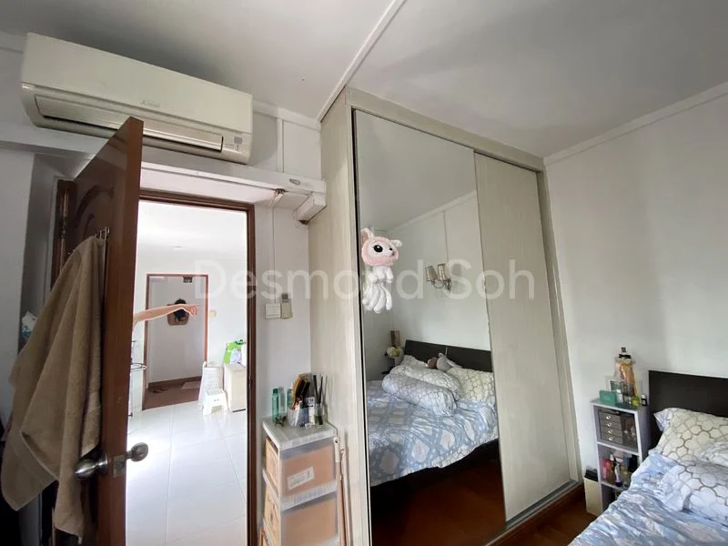 5 Room HDB for Rent in  122 Lorong 2 Toa Payoh - Image 16