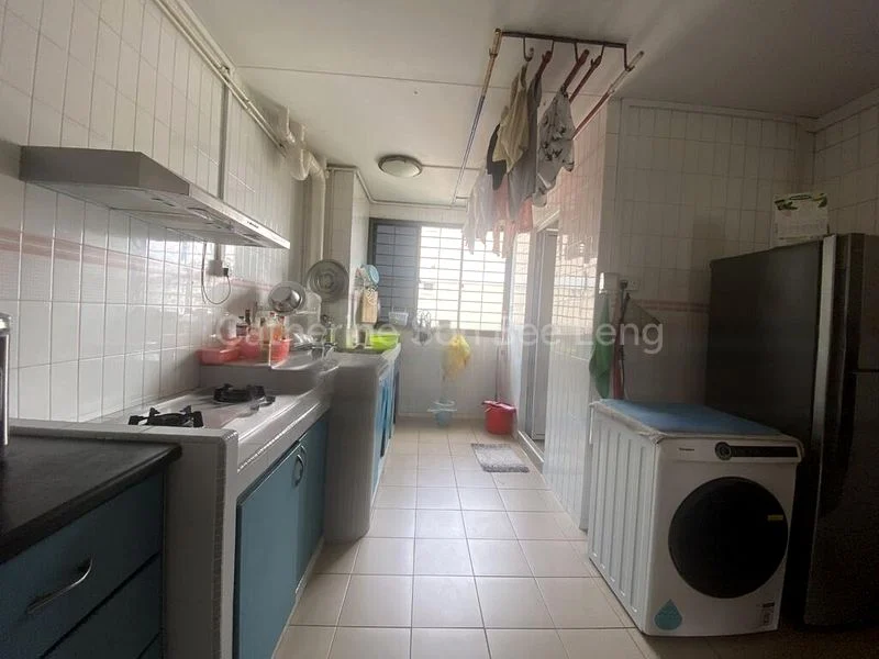 4 Room (4A) HDB for Sale in  940 Jurong West Street 91 - Image 2