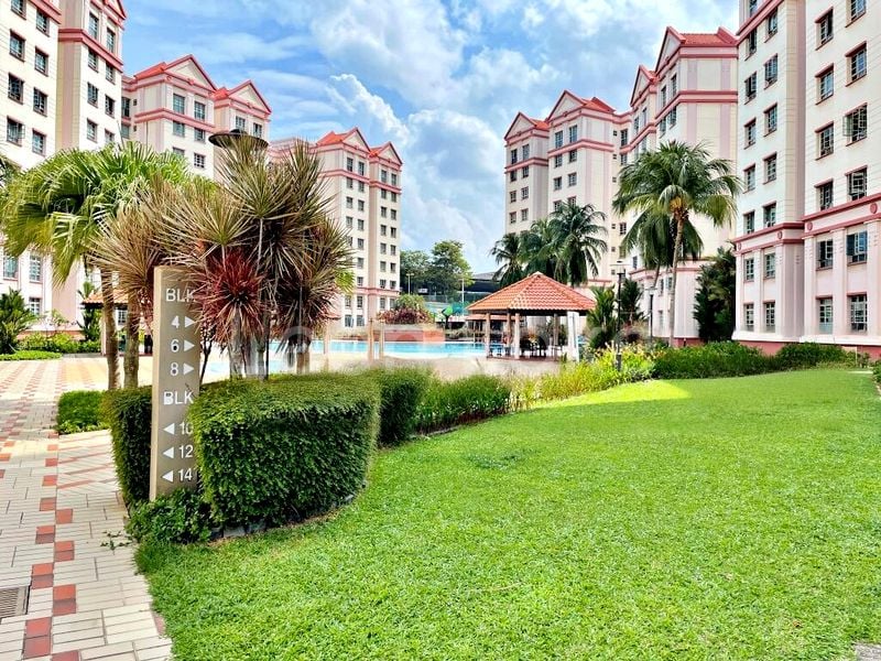 2 Bed Condo for Rent in  Azalea Park Condominium - Image 2
