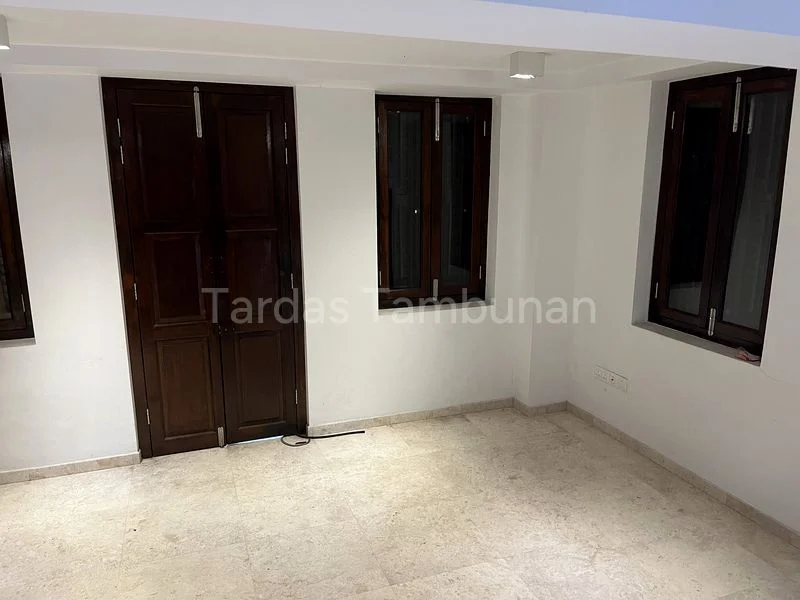 1 Bed Apartment (Condo) for Sale in  The Red House - Image 12