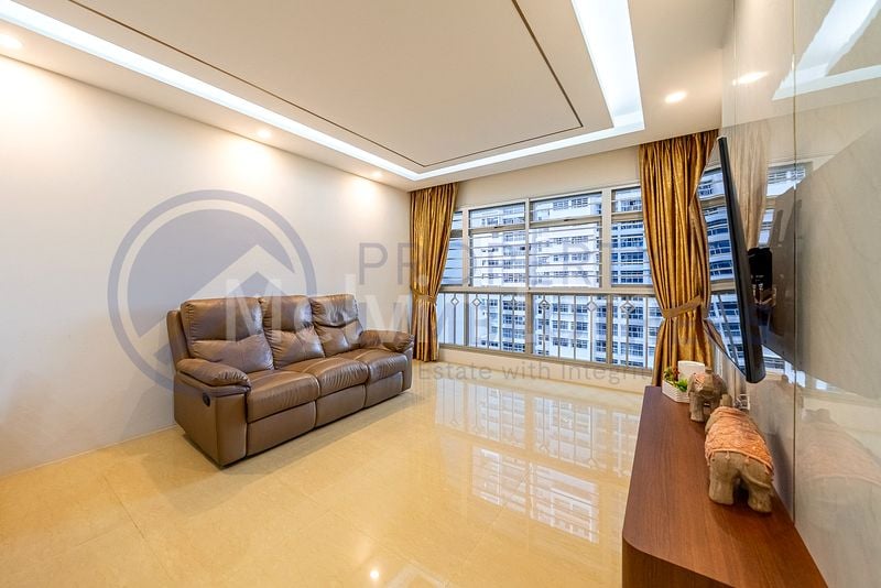 4 Room (4A) HDB for Sale in  49 Strathmore Avenue - Image 3