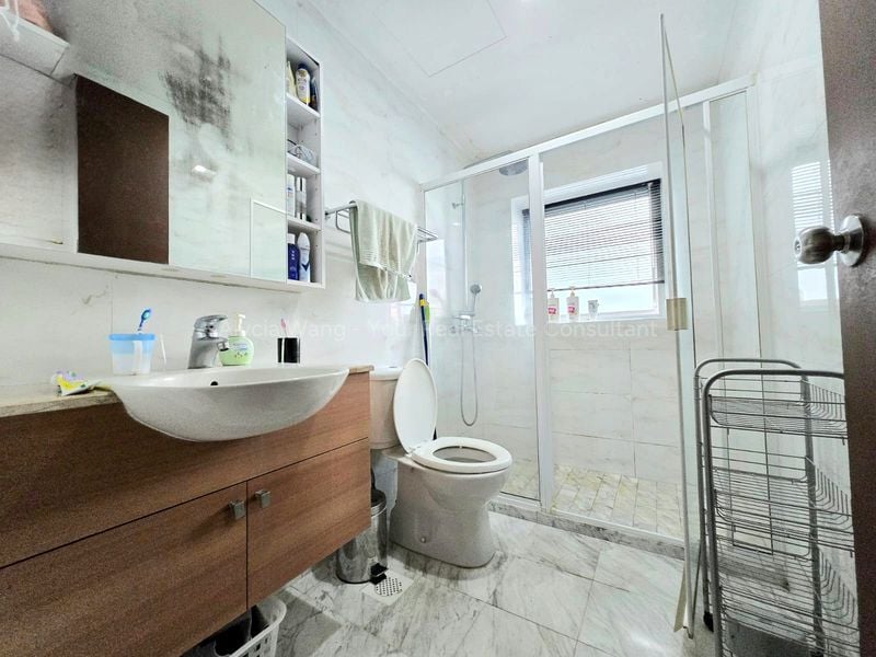 3 Bed Executive Condo for Sale in  Whitewater - Image 10