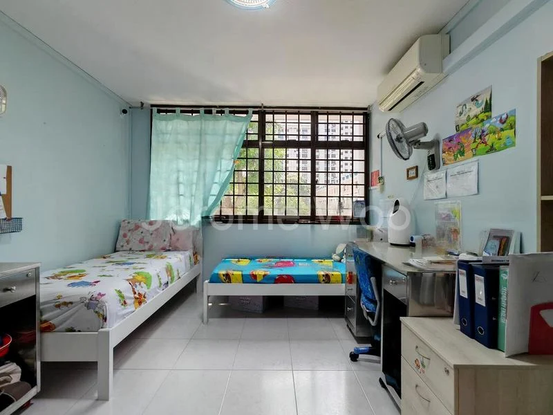5 Room (5I) HDB for Sale in  916 Hougang Avenue 9 - Image 3