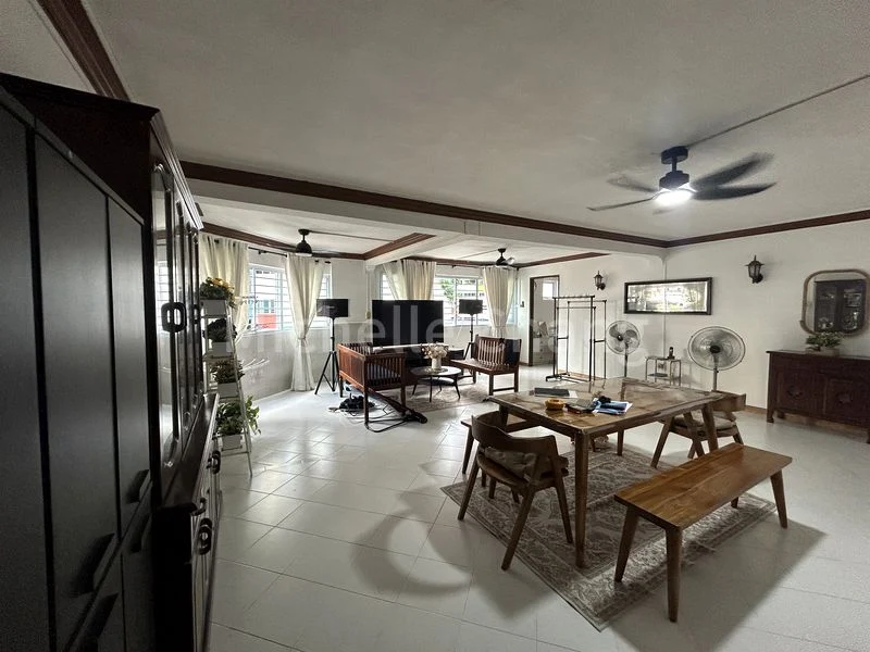 5 Room (5A) HDB for Sale in  798 Yishun Ring Road - Image 1