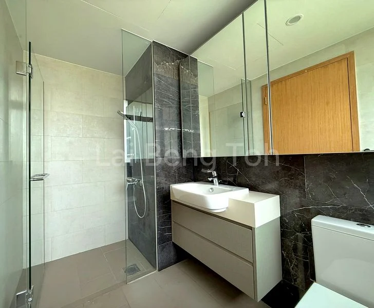2 Bed Condo for Rent in  The Glades - Image 4
