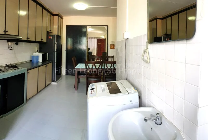 3 Room HDB for Rent in  304 Yishun Central - Image 5