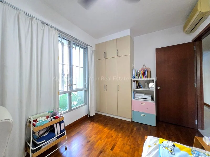 3 Bed Executive Condo for Sale in  Whitewater - Image 8