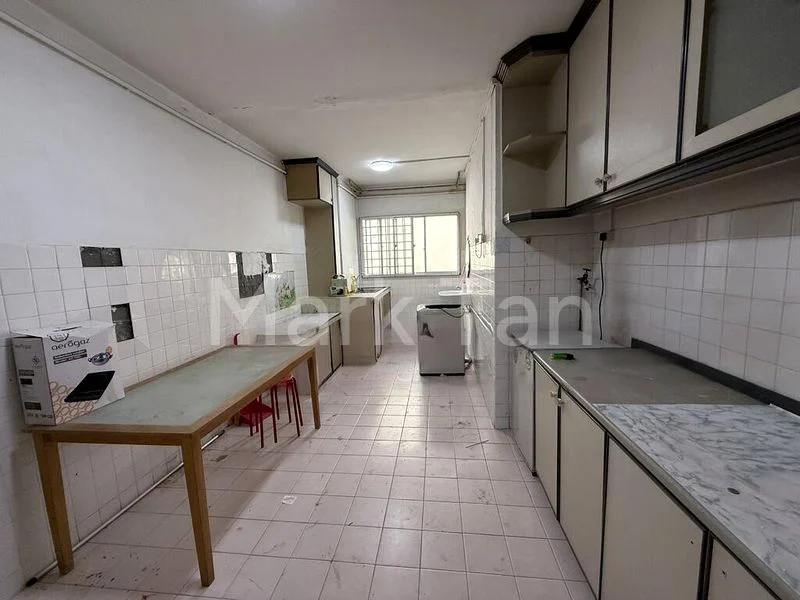 3 Room (3A) HDB for Sale in  341 Bukit Batok Street 34 - Image 16