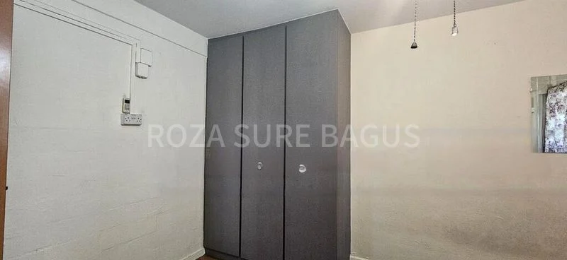 3 Room (3I) HDB for Sale in  23A Queen's Close - Image 7