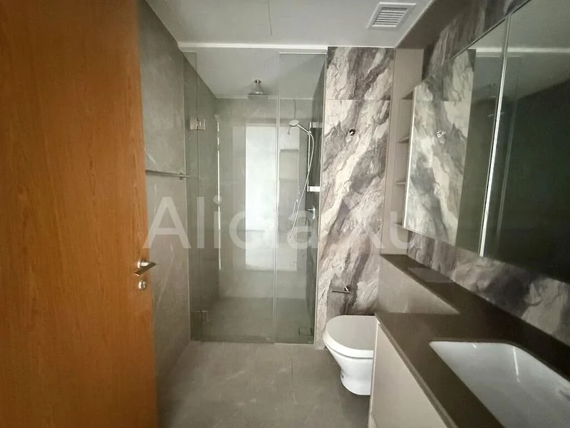 1 Bed Condo for Sale in  Penrose - Image 10