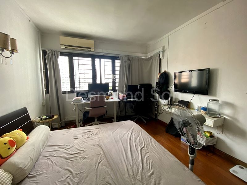 5 Room HDB for Rent in  122 Lorong 2 Toa Payoh - Image 11