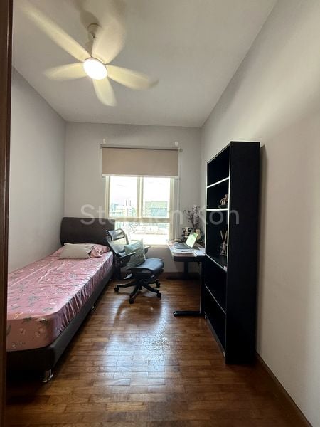 3 Bed Apartment (Condo) for Sale in  Burlington Square - Image 6