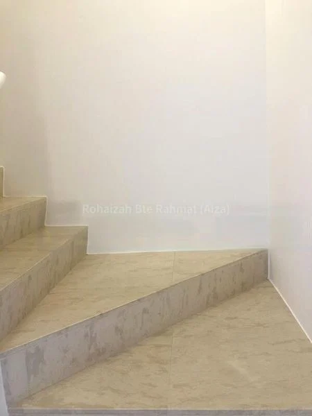 2 Bed Condo for Rent in  Fulcrum - Image 4