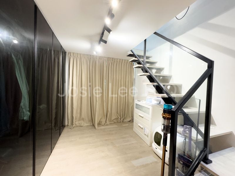 1 Bed Condo for Sale in  The Greenwich - Image 4
