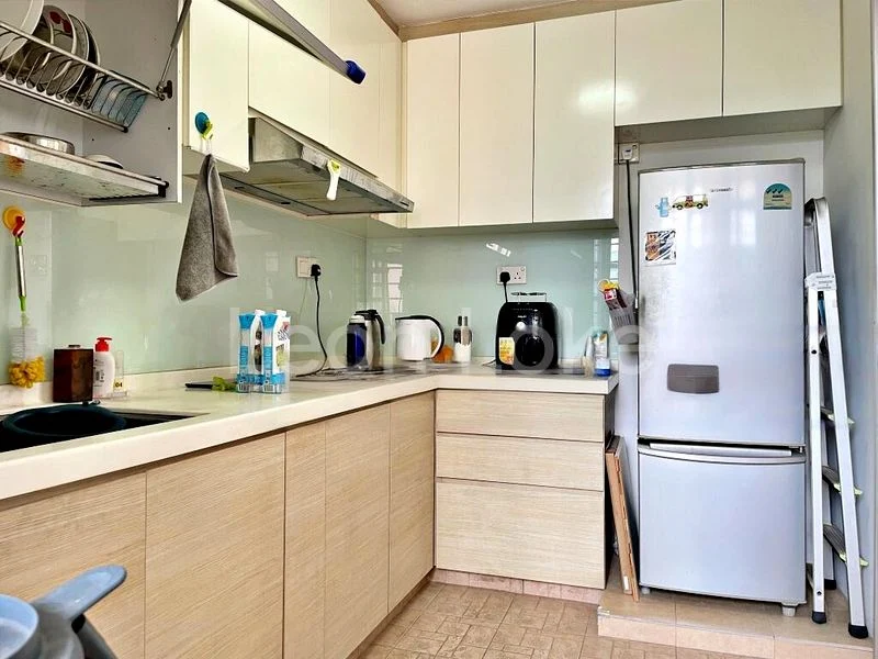 2 Bed Condo for Rent in  Azalea Park Condominium - Image 5
