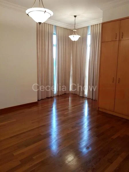4+1 Bed Condo for Rent in  The Sterling - Image 5