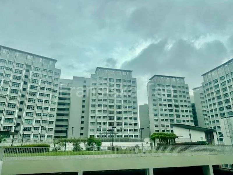 4 Room (4A) HDB for Sale in  470A Upper Serangoon Crescent - Image 1