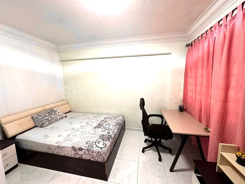 4 Room (4A) HDB for Rent in  605 Woodlands Drive 42 - Image 3