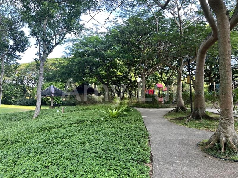 2 Bed Condo for Sale in  Bayshore Park - Image 7