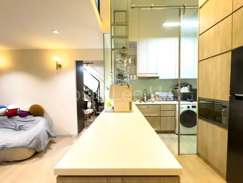 1 Bed Condo for Sale in  The Greenwich - Image 2