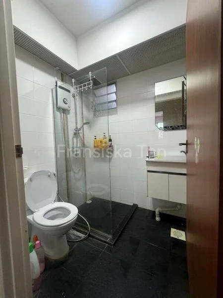4 Room (4A) HDB for Sale in  470A Upper Serangoon Crescent - Image 9