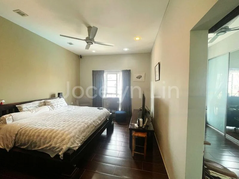 4 Bed Condo for Sale in  Azalea Park Condominium - Image 7