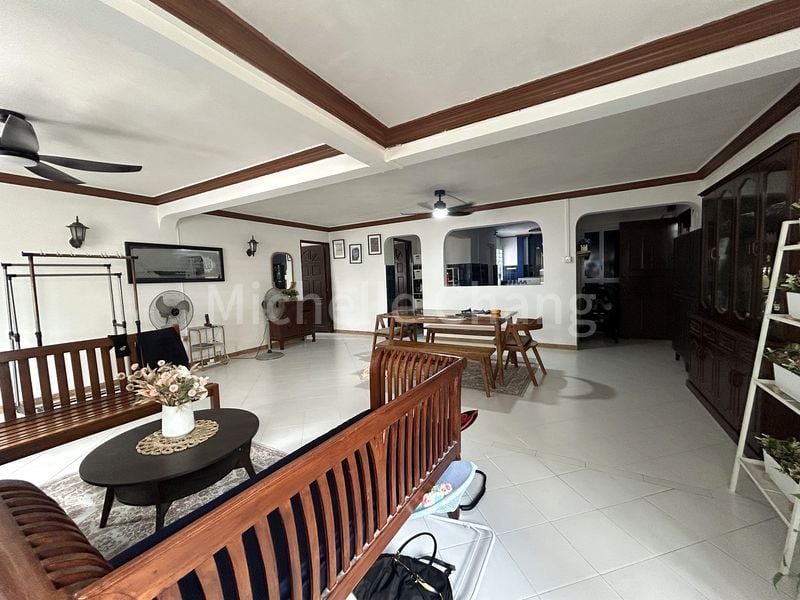 5 Room (5A) HDB for Sale in  798 Yishun Ring Road - Image 2