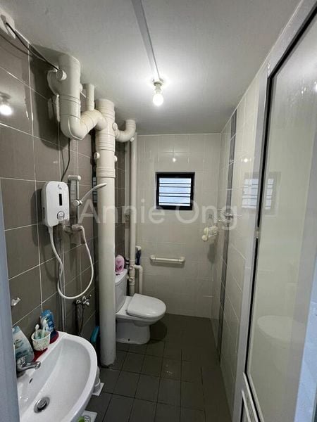 3 Room (3A) HDB for Sale in  129 Bukit Batok West Avenue 6 - Image 1