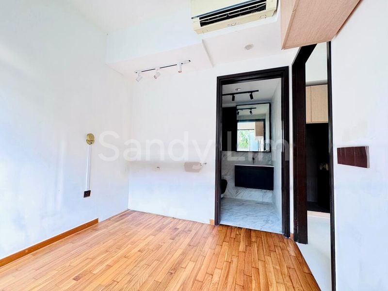 1 Bed Condo for Sale in  The Inflora - Image 8