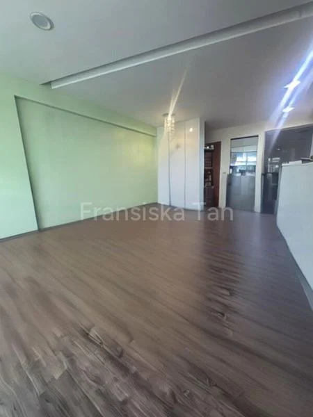 4 Room (4A) HDB for Sale in  470A Upper Serangoon Crescent - Image 3