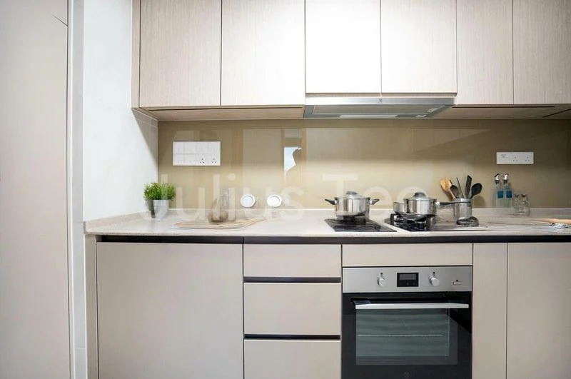 3 Bed Condo for Sale in  Penrose - Image 16