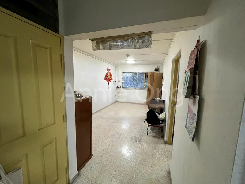3 Room (3A) HDB for Sale in  129 Bukit Batok West Avenue 6 - Image 4