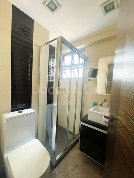 4 Bed Condo for Sale in  Azalea Park Condominium - Image 12