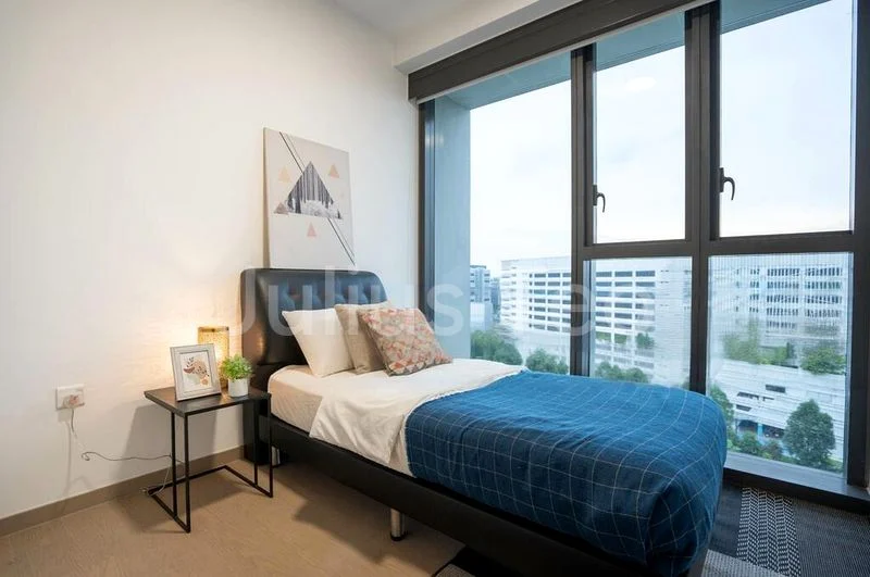 3 Bed Condo for Sale in  Penrose - Image 9