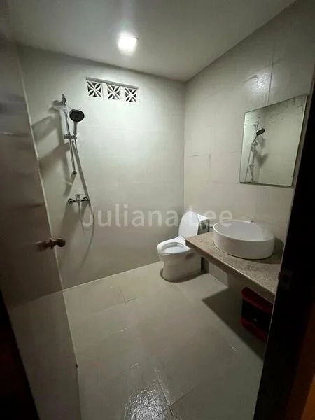 Room (Landed) for Rent in  Sembawang Springs Estate - Image 5