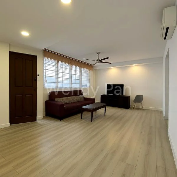 4 Room (4S) HDB for Sale in  327 Serangoon Avenue 3 - Image 5