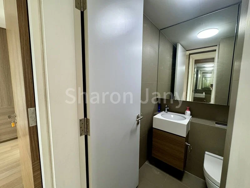 2 Bed Condo for Rent in  Echelon - Image 10