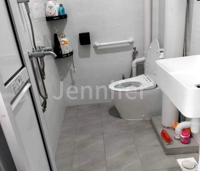 Common Room (HDB) for Rent in  216 Petir Road - Image 6