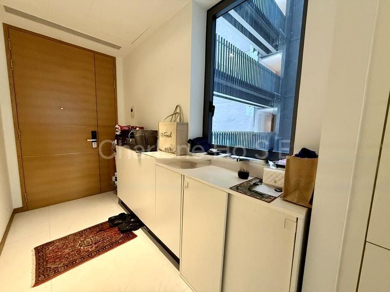 1 Bed Condo for Sale in  Marina One/ The Heart - Image 4
