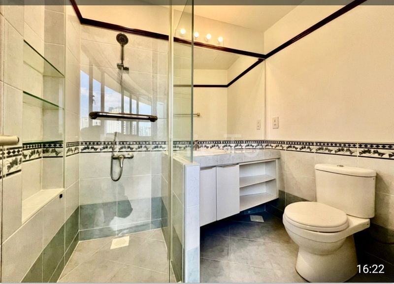 4 Bed Apartment (Condo) for Sale in  The Draycott - Image 8