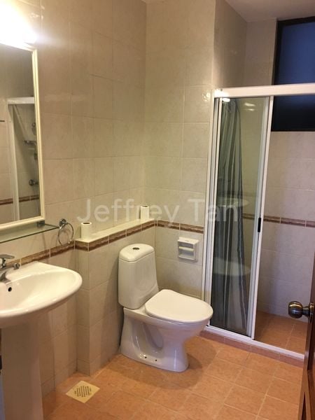 5 Bed Apartment (Condo) for Rent in  One Chatsworth - Image 13